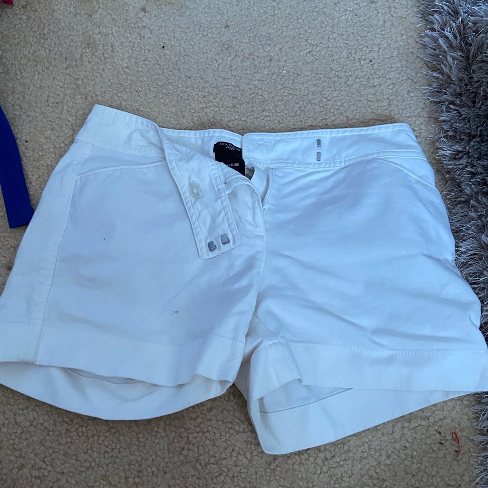 size 4 Ann Taylor white shorts